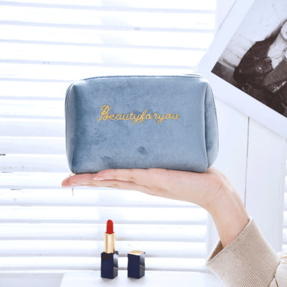 حقيبة مكياج مخملية ناعمة بالشكل المثمن