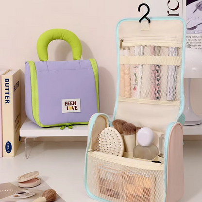 Folding Travel Cosmetic Bag - حقيبة مستحضرات التجميل القابلة للطي