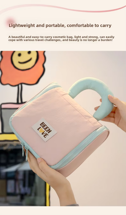 Folding Travel Cosmetic Bag - حقيبة مستحضرات التجميل القابلة للطي